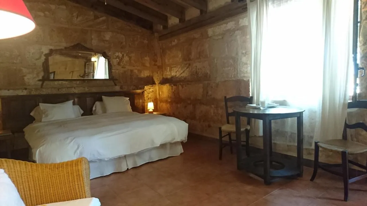 Agroturismo Finca Sant Blai Campos  Spain